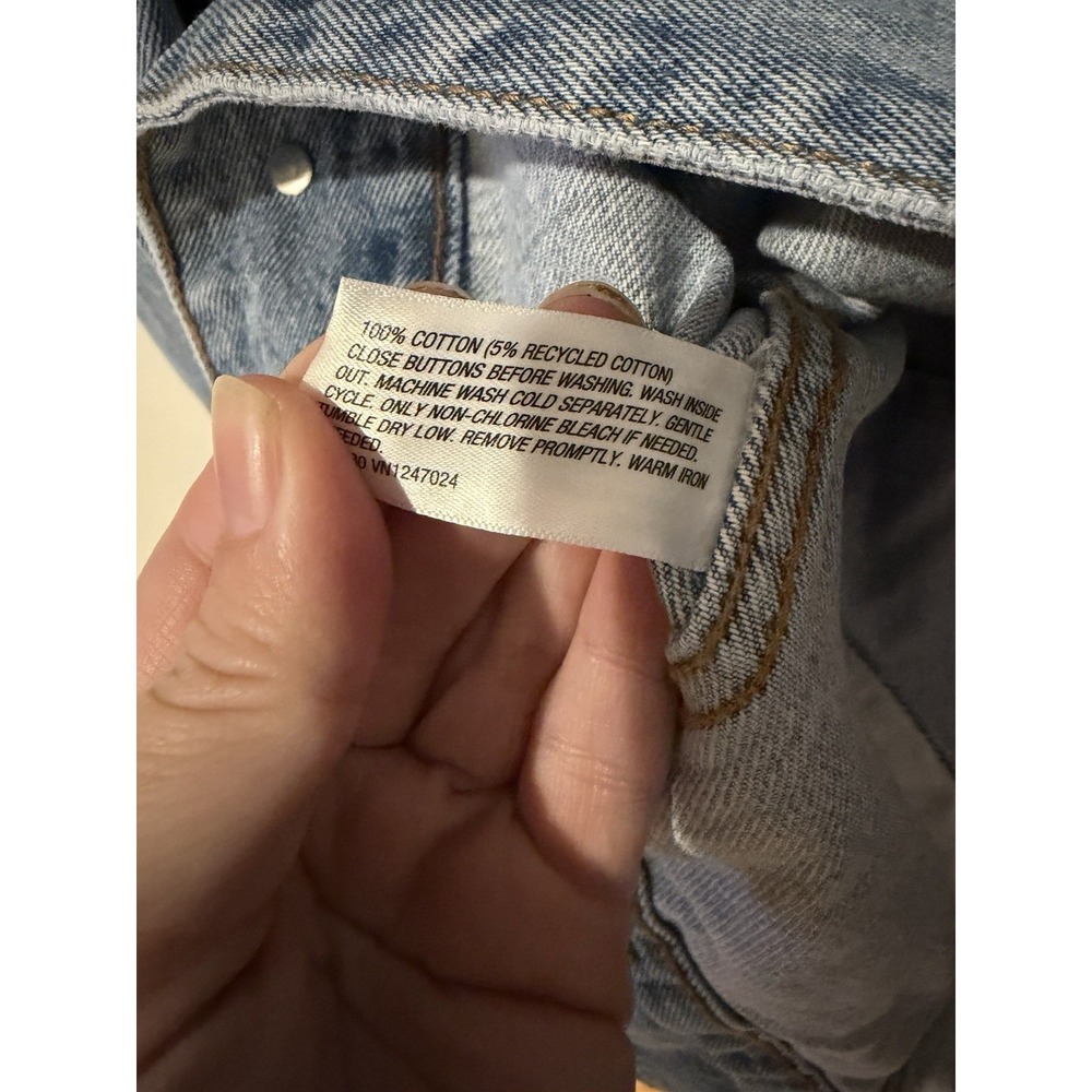 KBB by KAHLANA Women 'The Denim Jacket' Size Large Asymmetrical Light Wash - Picture 8 of 11